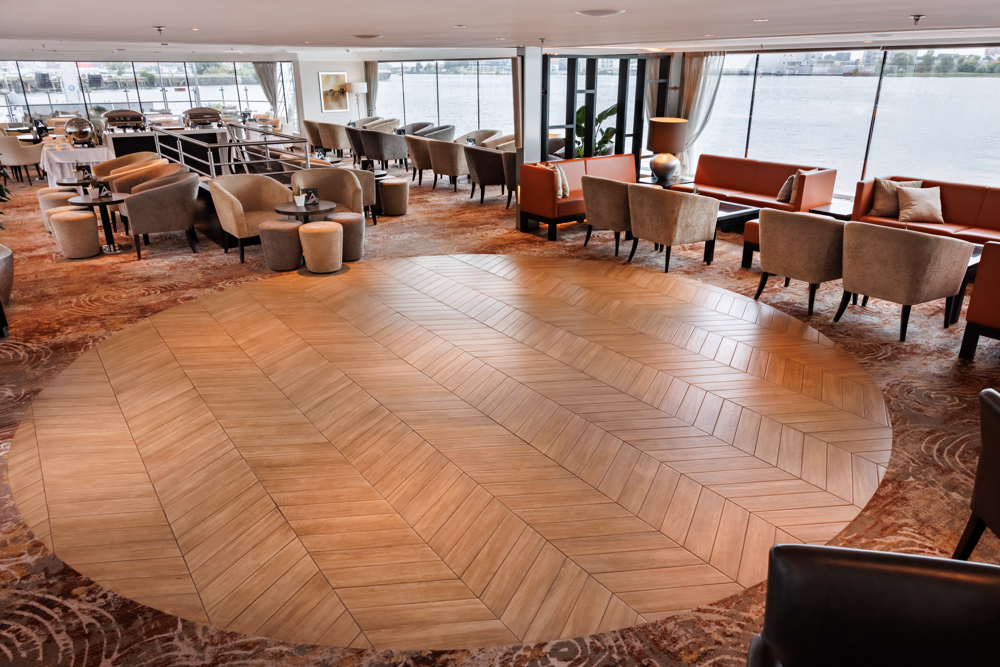Avalon Vista - Panorama Lounge